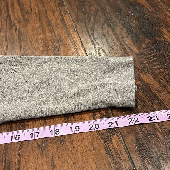 Lululemon metal tech vent shirt size XXL in EUC light grey - Picture 9 of 12